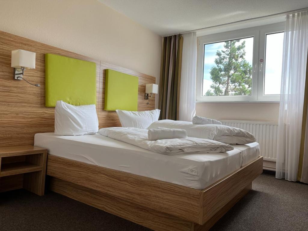 Hotel Ziegenkrug - Pritzwalk Eksteriør billede